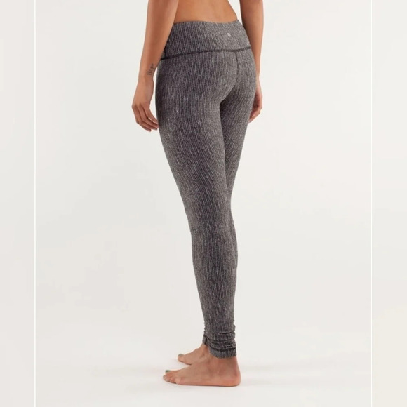 Lululemon Wunder Under Leggings Size 6 - Picture 4 of 12